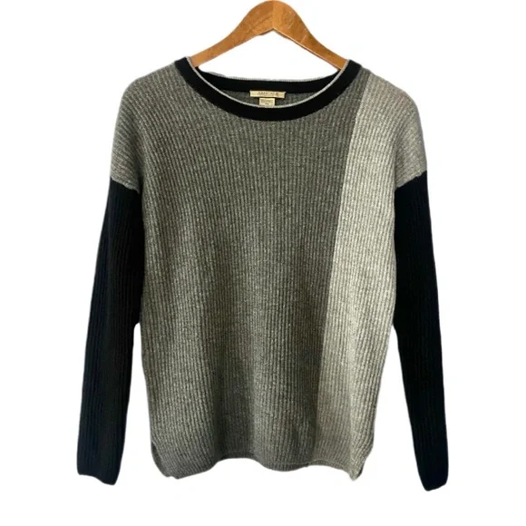 Amicale 100% Cashmere Gray Black Ribbed Sweater Size XS